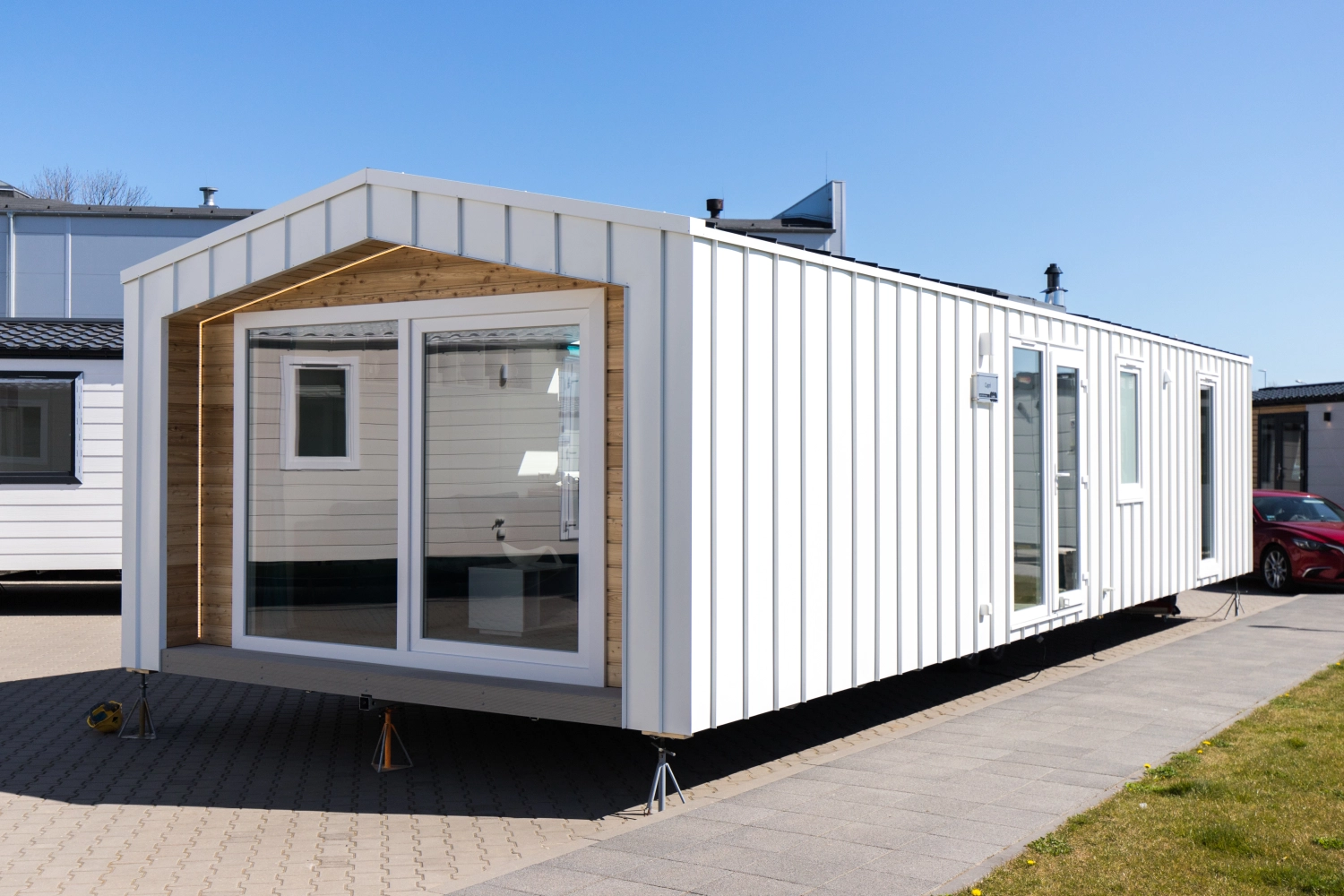 Außenansichten des Tiny Systems Haus